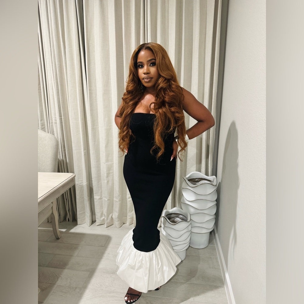 Ronny Kobo 

Uttara Strapless Midi Dress